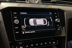 musta Volkswagen Arteon 2018 kuva 21.