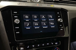 musta Volkswagen Arteon 2018 kuva 25.