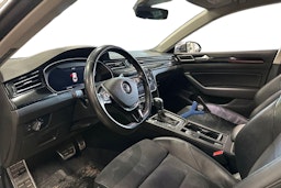 Keltainen Volkswagen Arteon 2018 kuva 3.