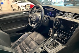 punainen Volkswagen Arteon 2018 kuva 36.