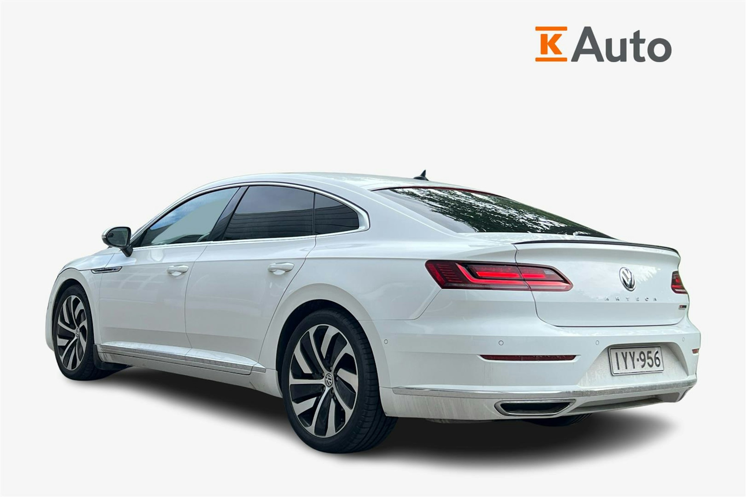 valkoinen Volkswagen Arteon 2019 kuva 2.