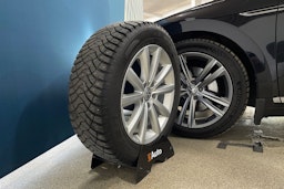 Musta Volkswagen Arteon 2019 kuva 13.