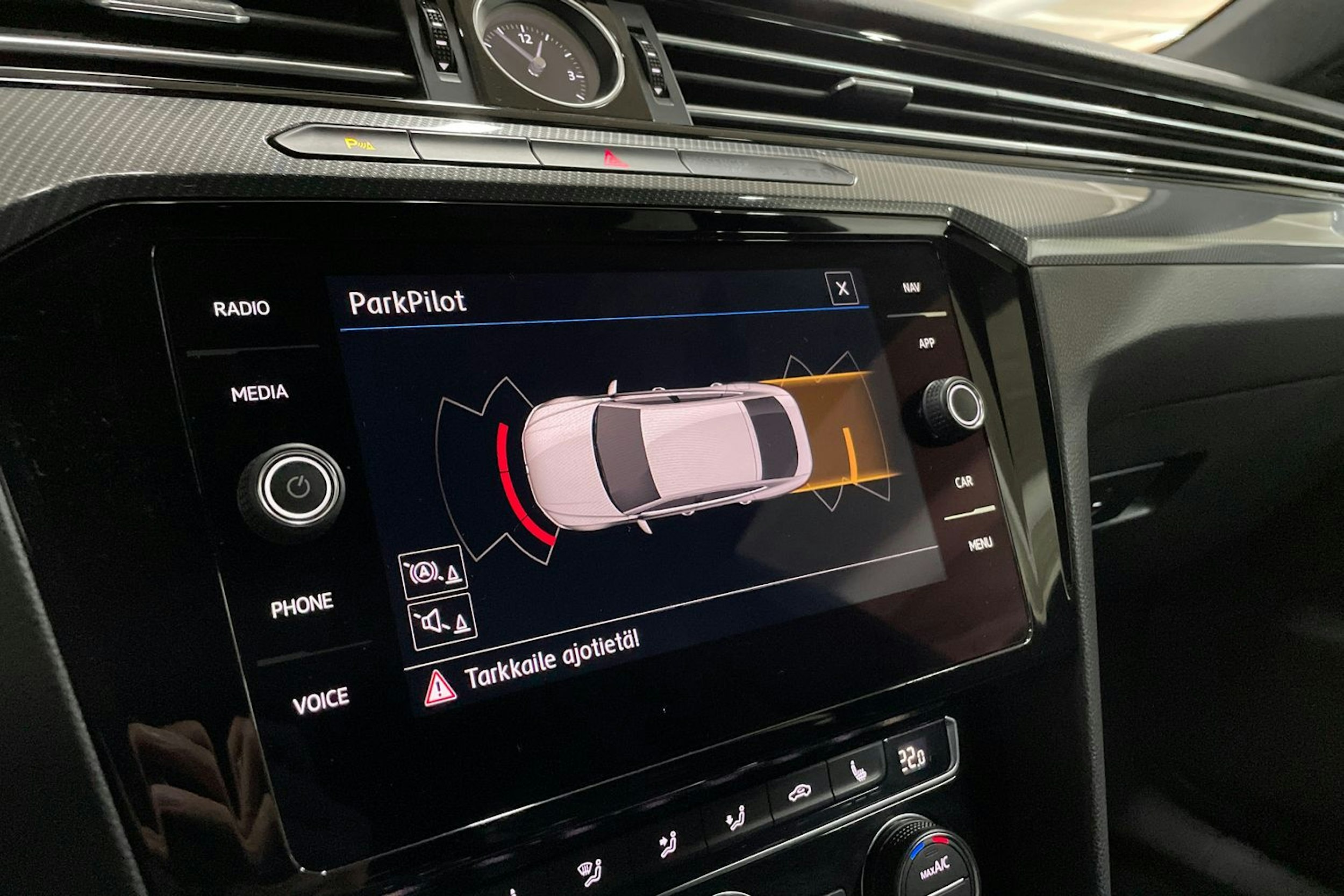 Musta Volkswagen Arteon 2019 kuva 24.