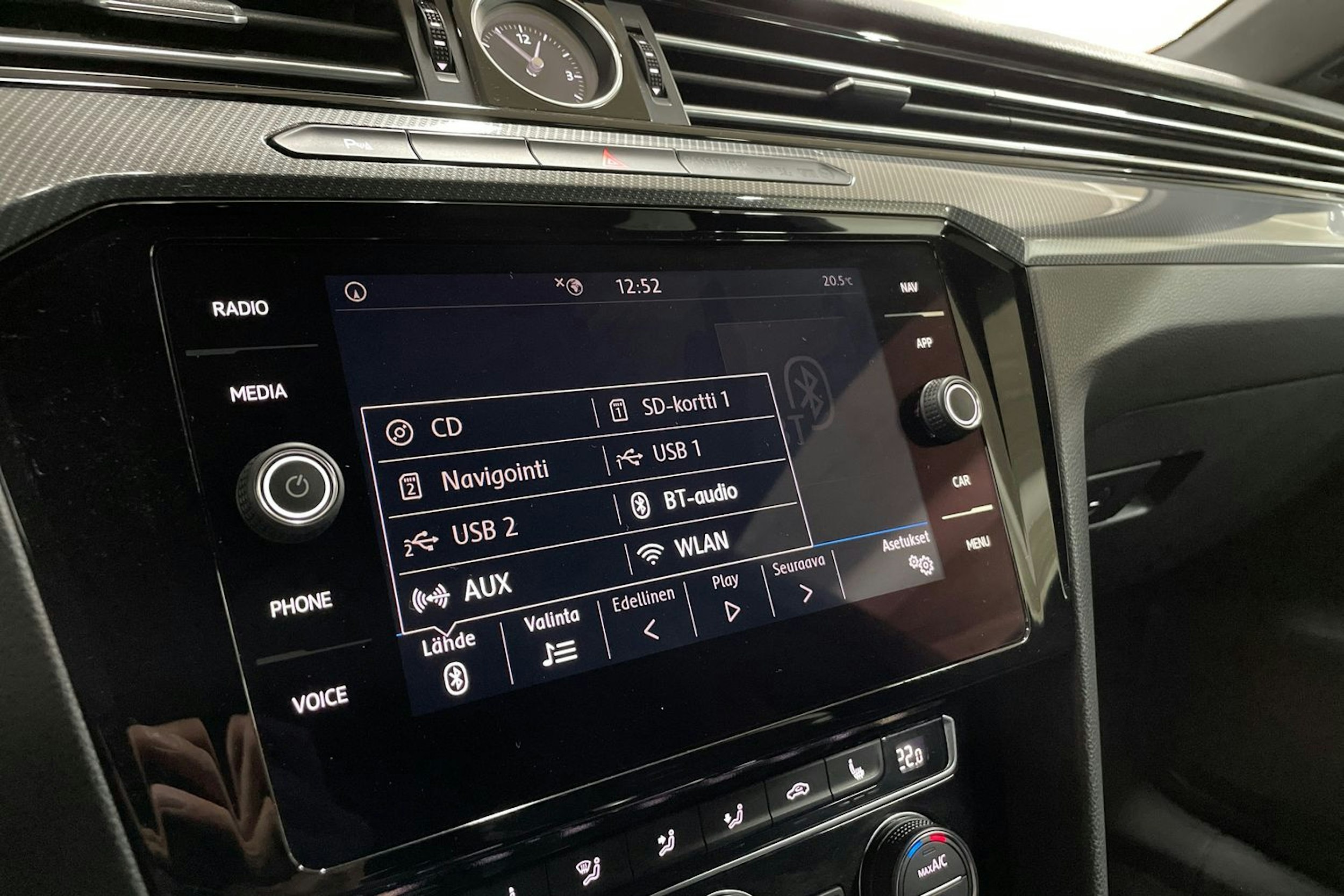 Musta Volkswagen Arteon 2019 kuva 25.