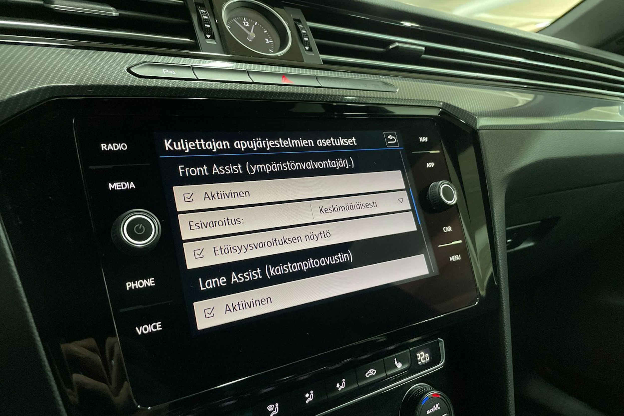Musta Volkswagen Arteon 2019 kuva 29.