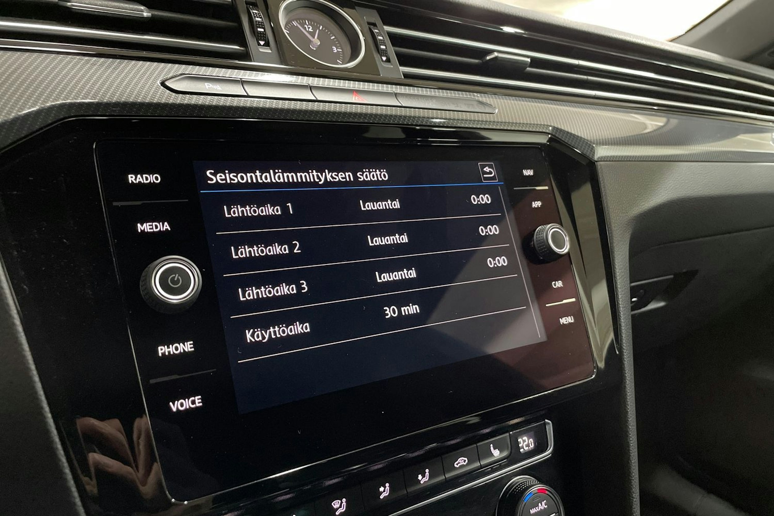 Musta Volkswagen Arteon 2019 kuva 34.