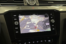 sininen Volkswagen Arteon 2019 kuva 18.