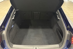 sininen Volkswagen Arteon 2019 kuva 27.