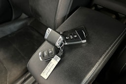 Punainen Volkswagen Arteon 2019 kuva 24.