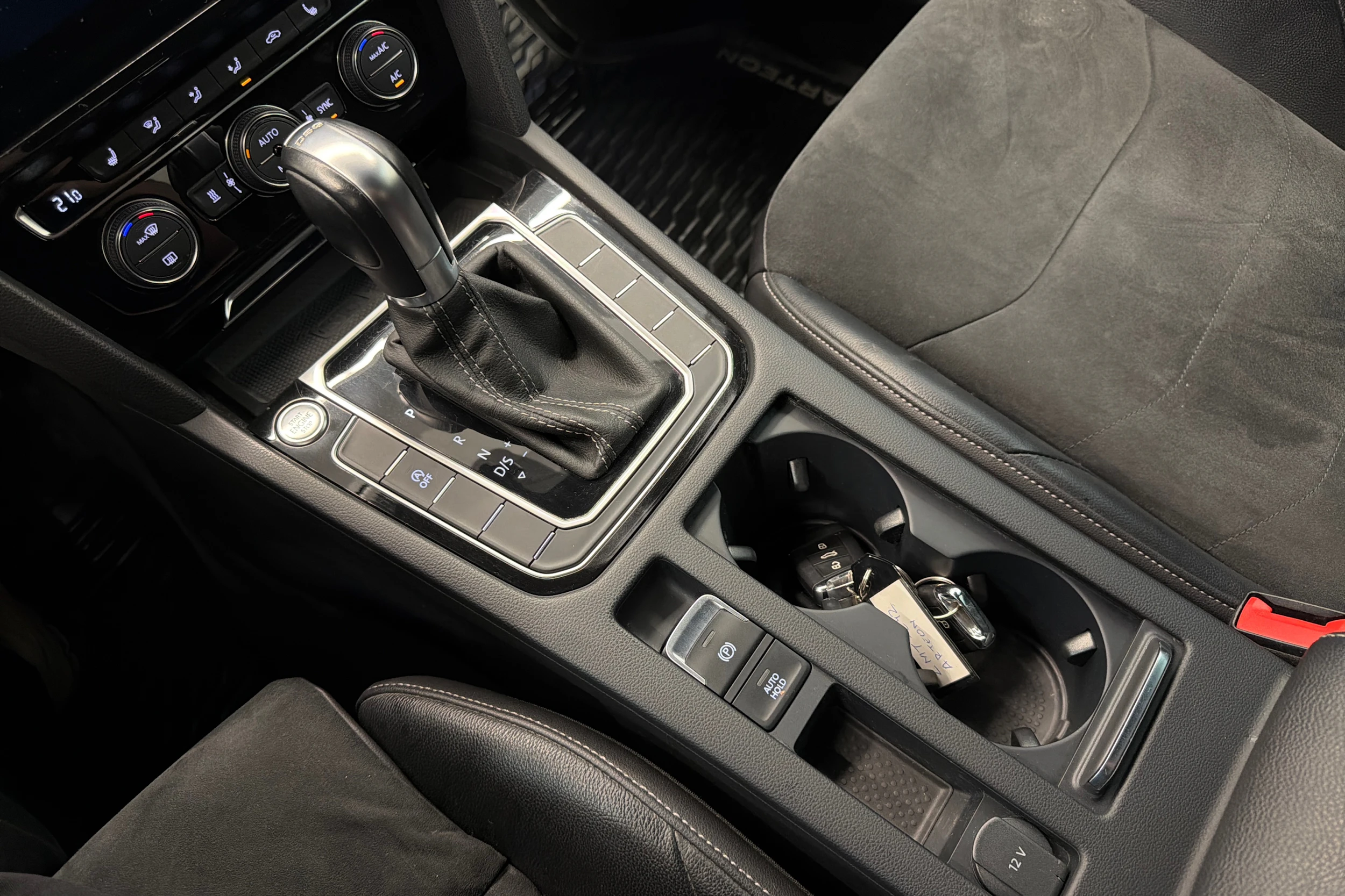 met. musta Volkswagen Arteon 2019 kuva 21.