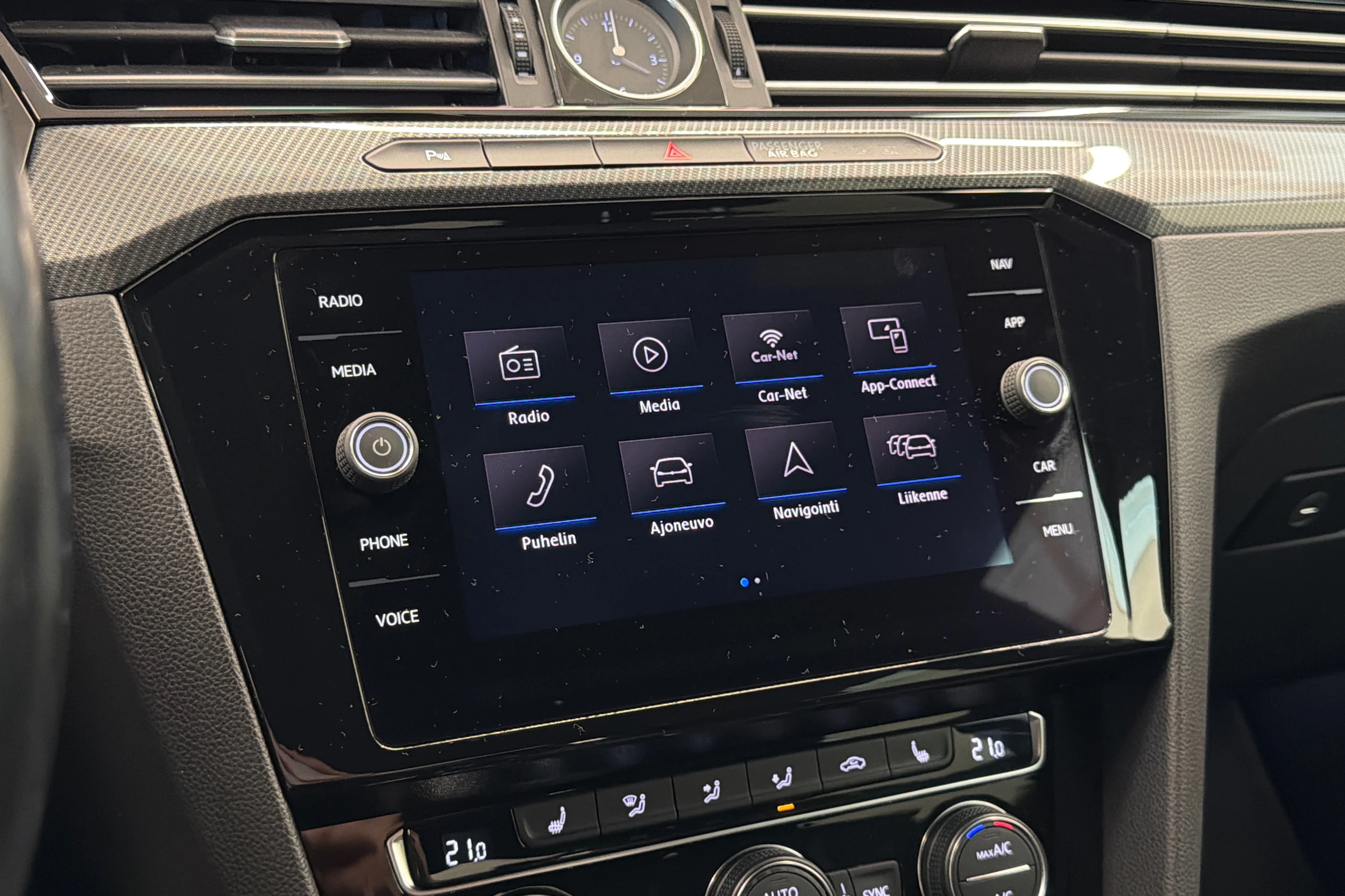 met. musta Volkswagen Arteon 2019 kuva 23.