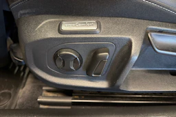 met. musta Volkswagen Arteon 2019 kuva 32.
