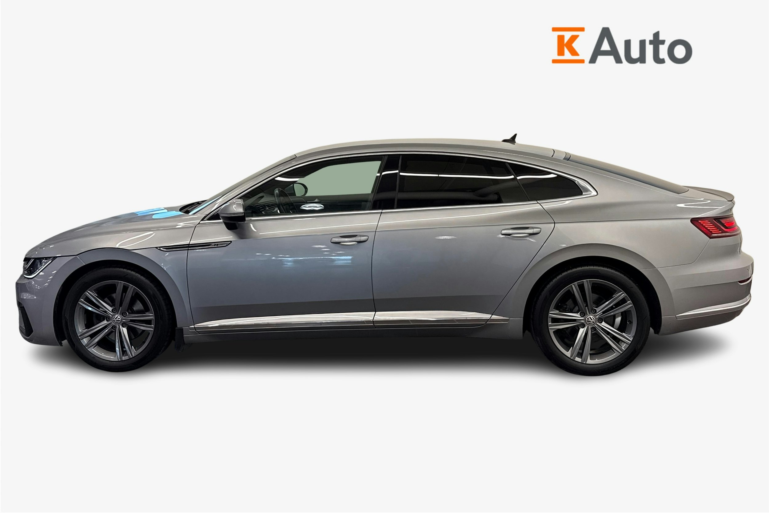 sininen Volkswagen Arteon 2020 kuva 5.