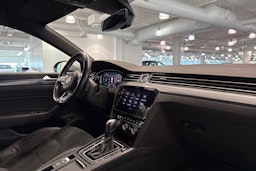 sininen Volkswagen Arteon 2020 kuva 13.