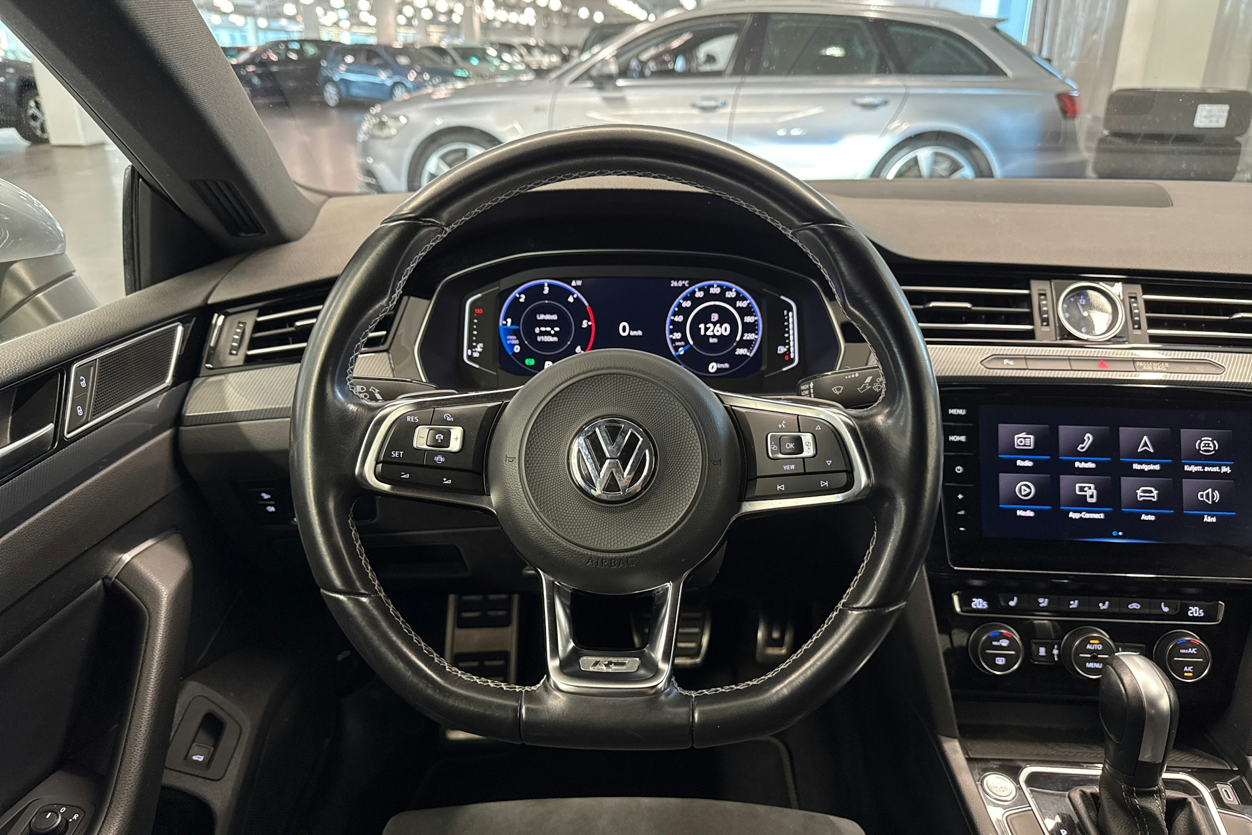 sininen Volkswagen Arteon 2020 kuva 15.