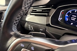 sininen Volkswagen Arteon 2020 kuva 18.