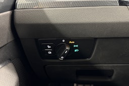 sininen Volkswagen Arteon 2020 kuva 22.