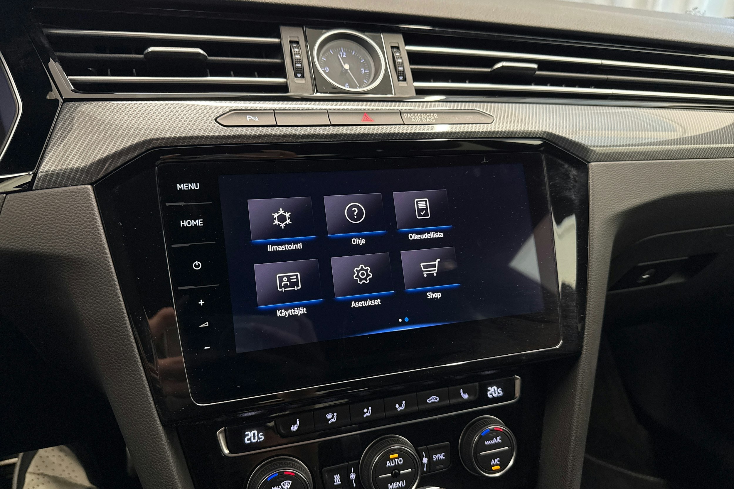 sininen Volkswagen Arteon 2020 kuva 29.