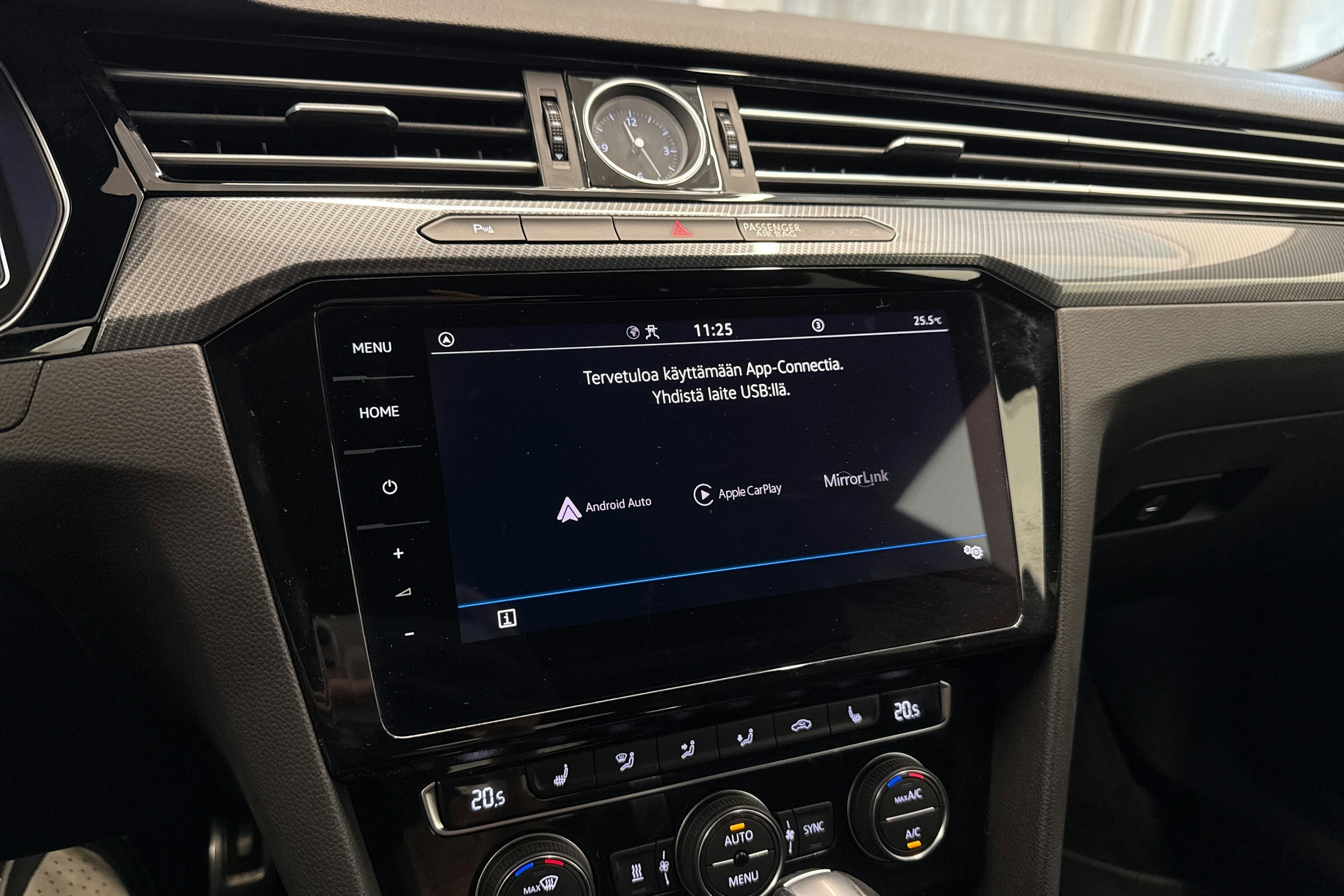 sininen Volkswagen Arteon 2020 kuva 30.