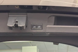 musta Volkswagen Arteon 2020 kuva 12.