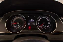 musta Volkswagen Arteon 2020 kuva 20.