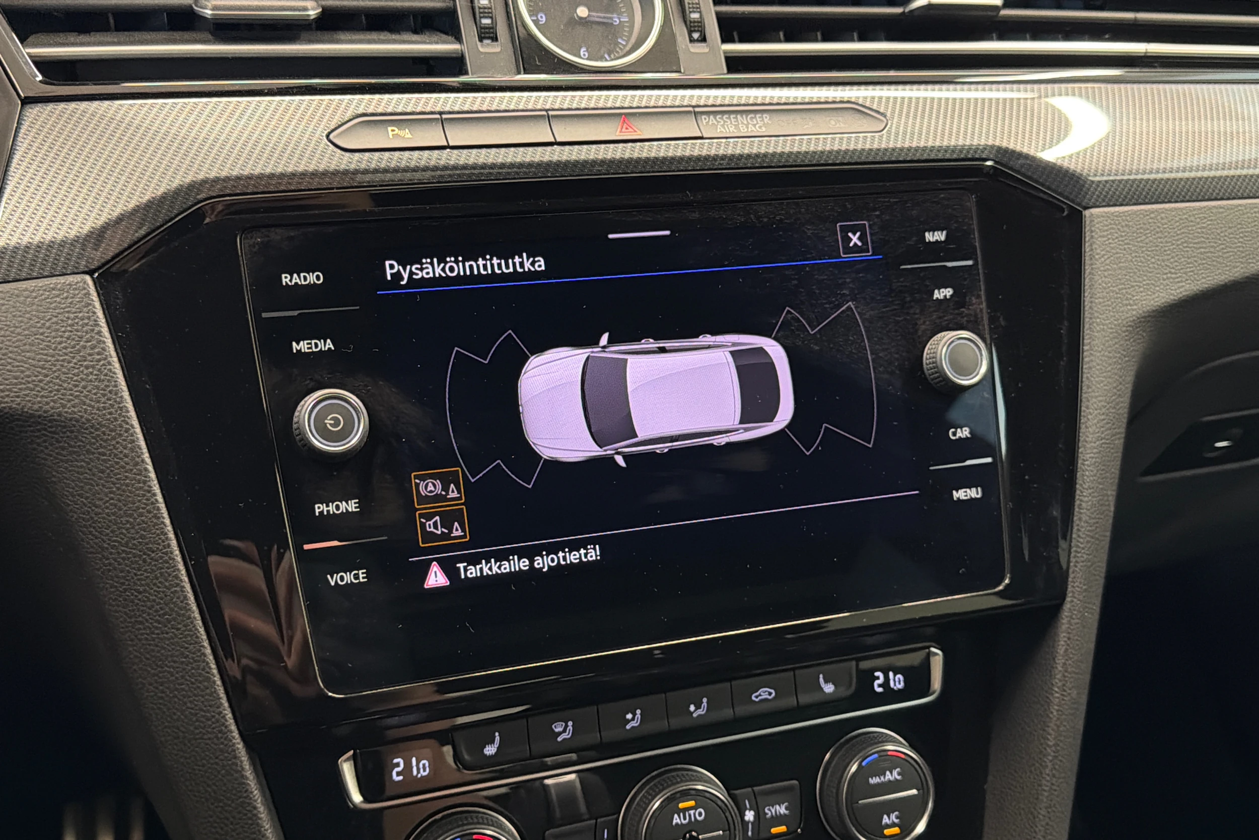 musta Volkswagen Arteon 2020 kuva 32.