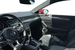 punainen Volkswagen Arteon 2020 kuva 3.