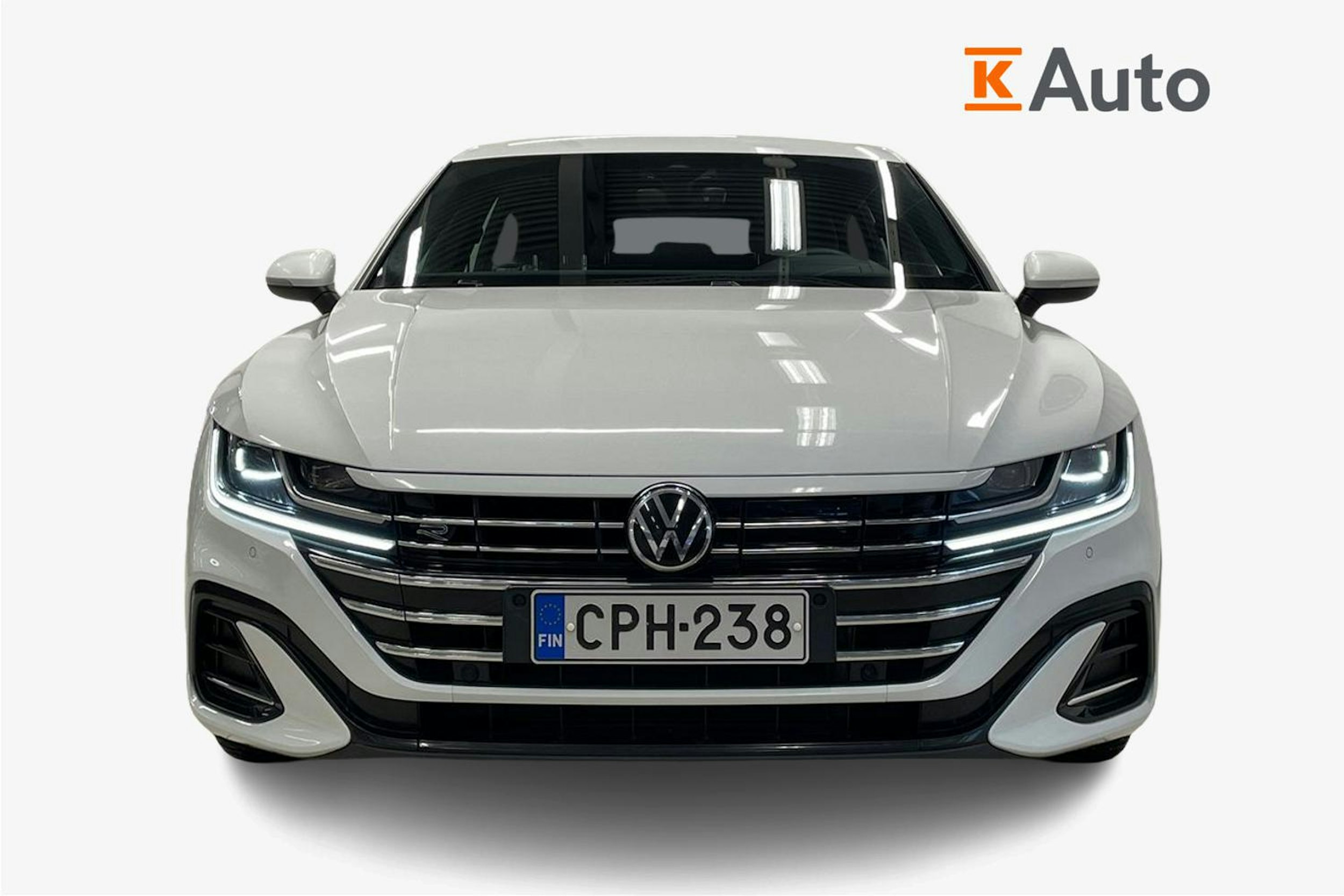 valkoinen Volkswagen Arteon 2021 kuva 4.