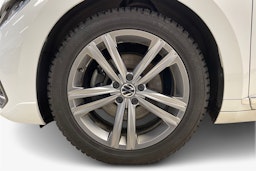 valkoinen Volkswagen Arteon 2021 kuva 9.