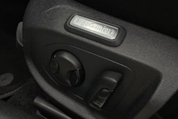 valkoinen Volkswagen Arteon 2021 kuva 11.