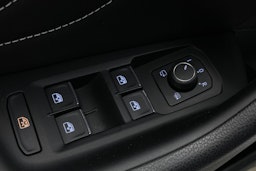 valkoinen Volkswagen Arteon 2021 kuva 12.