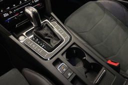 valkoinen Volkswagen Arteon 2021 kuva 17.