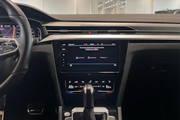 harmaa Volkswagen Arteon 2021 kuva 20.
