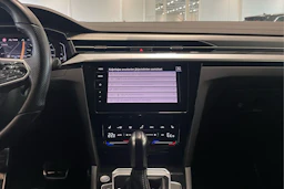 harmaa Volkswagen Arteon 2021 kuva 22.