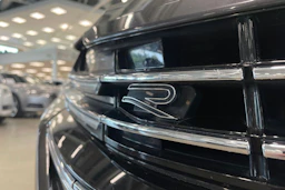 harmaa Volkswagen Arteon 2021 kuva 32.