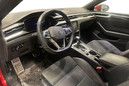 punainen Volkswagen Arteon 2021 kuva 3.