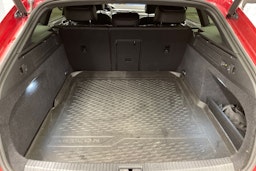 punainen Volkswagen Arteon 2021 kuva 15.