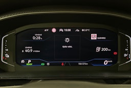 punainen Volkswagen Arteon 2021 kuva 16.