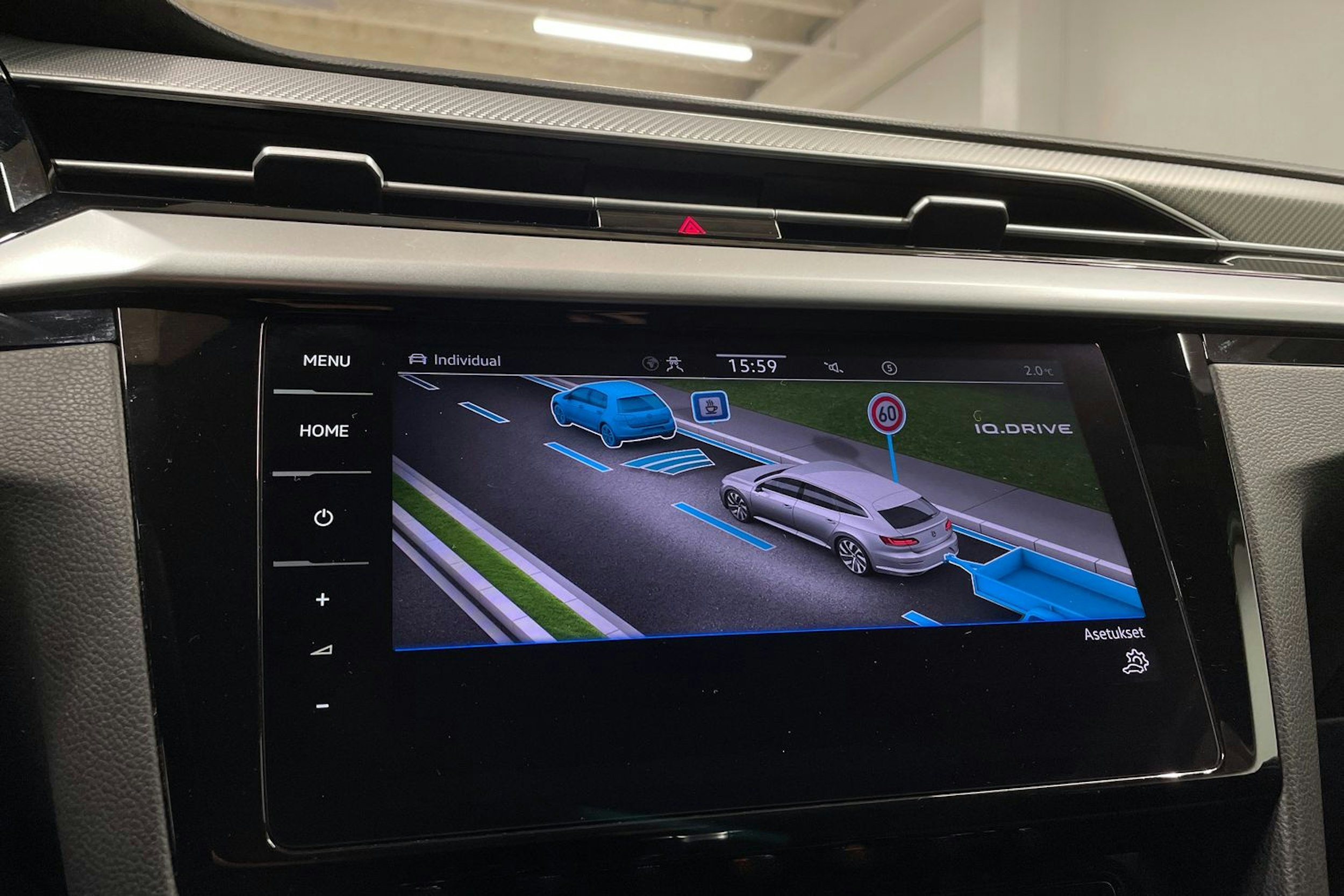 punainen Volkswagen Arteon 2021 kuva 20.