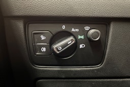 punainen Volkswagen Arteon 2021 kuva 23.