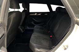 valkoinen Volkswagen Arteon 2021 kuva 8.