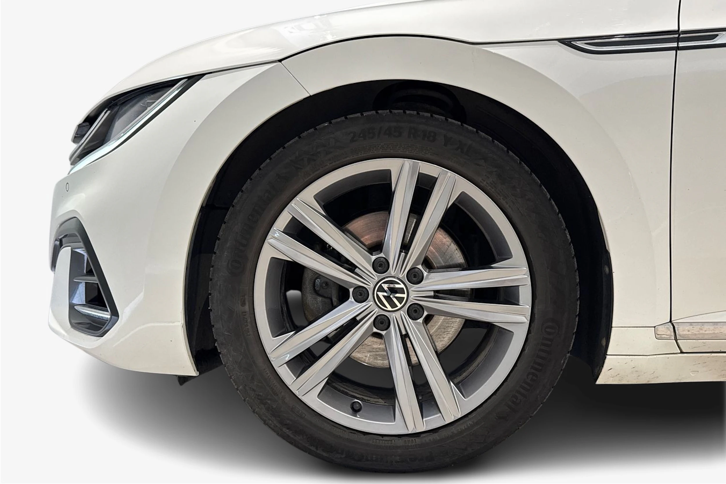 valkoinen Volkswagen Arteon 2021 kuva 9.