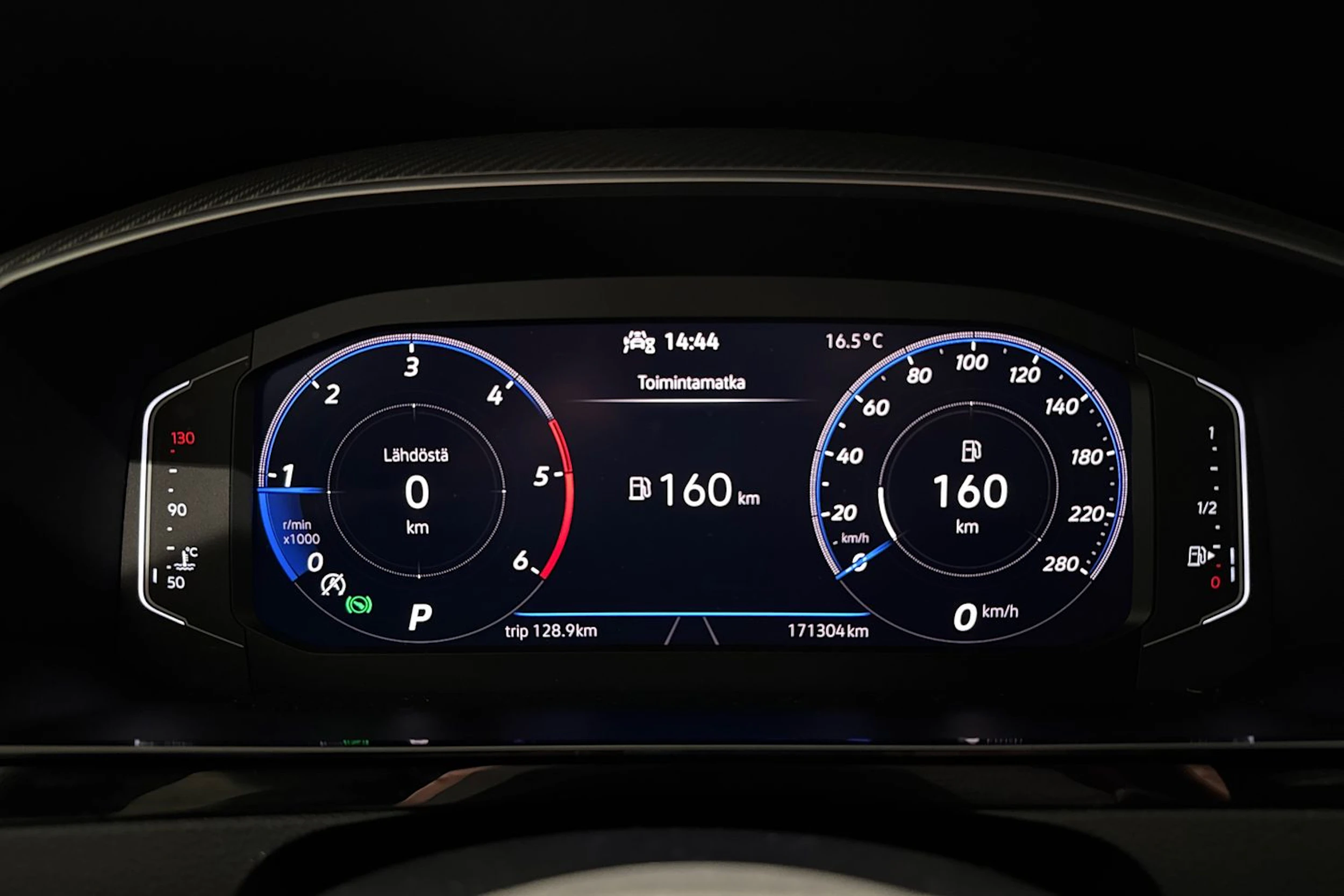 valkoinen Volkswagen Arteon 2021 kuva 21.