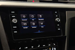 valkoinen Volkswagen Arteon 2021 kuva 23.