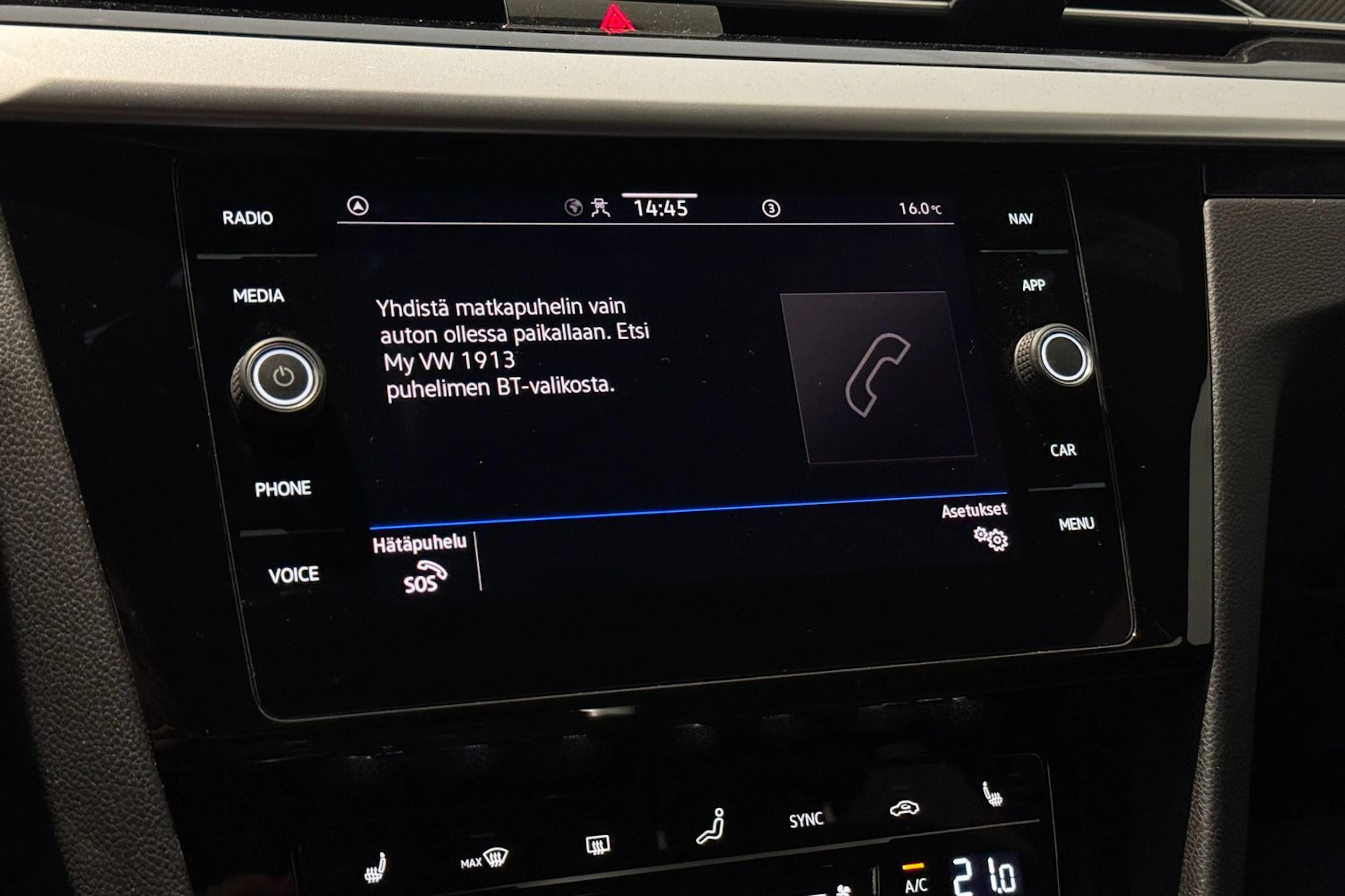valkoinen Volkswagen Arteon 2021 kuva 26.