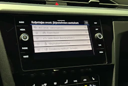 valkoinen Volkswagen Arteon 2021 kuva 28.