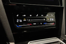 valkoinen Volkswagen Arteon 2021 kuva 29.