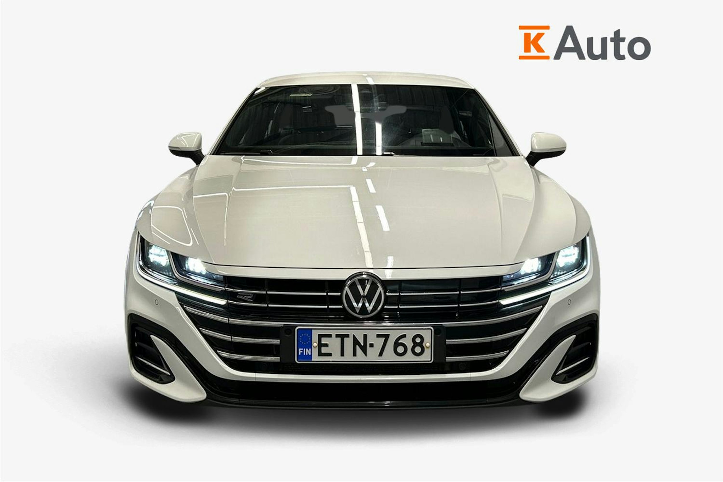 valkoinen Volkswagen Arteon 2021 kuva 5.