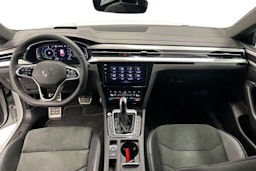 valkoinen Volkswagen Arteon 2021 kuva 9.
