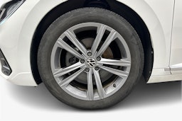 valkoinen Volkswagen Arteon 2021 kuva 11.